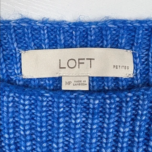 Ann Taylor LOFT Chunky Knit Boatneck Relaxed Pullover Sweater Blue Medium Petite - Picture 6 of 7